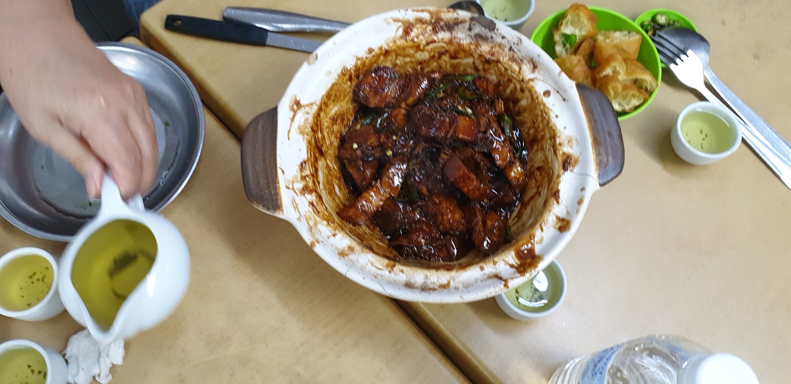 亚枝(干)肉骨茶 6